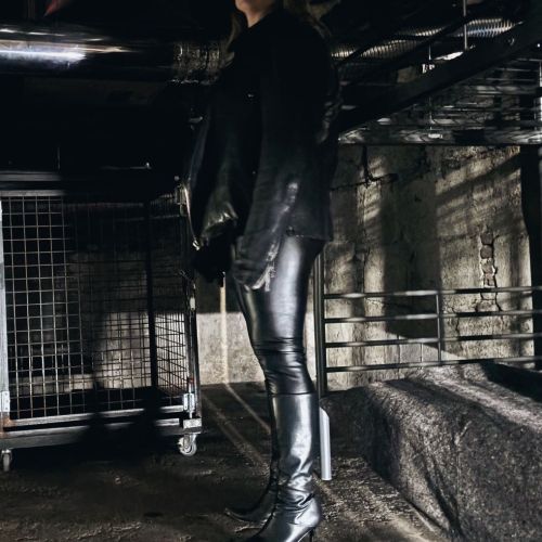 Galeriebild 1 von Mistress Henriette